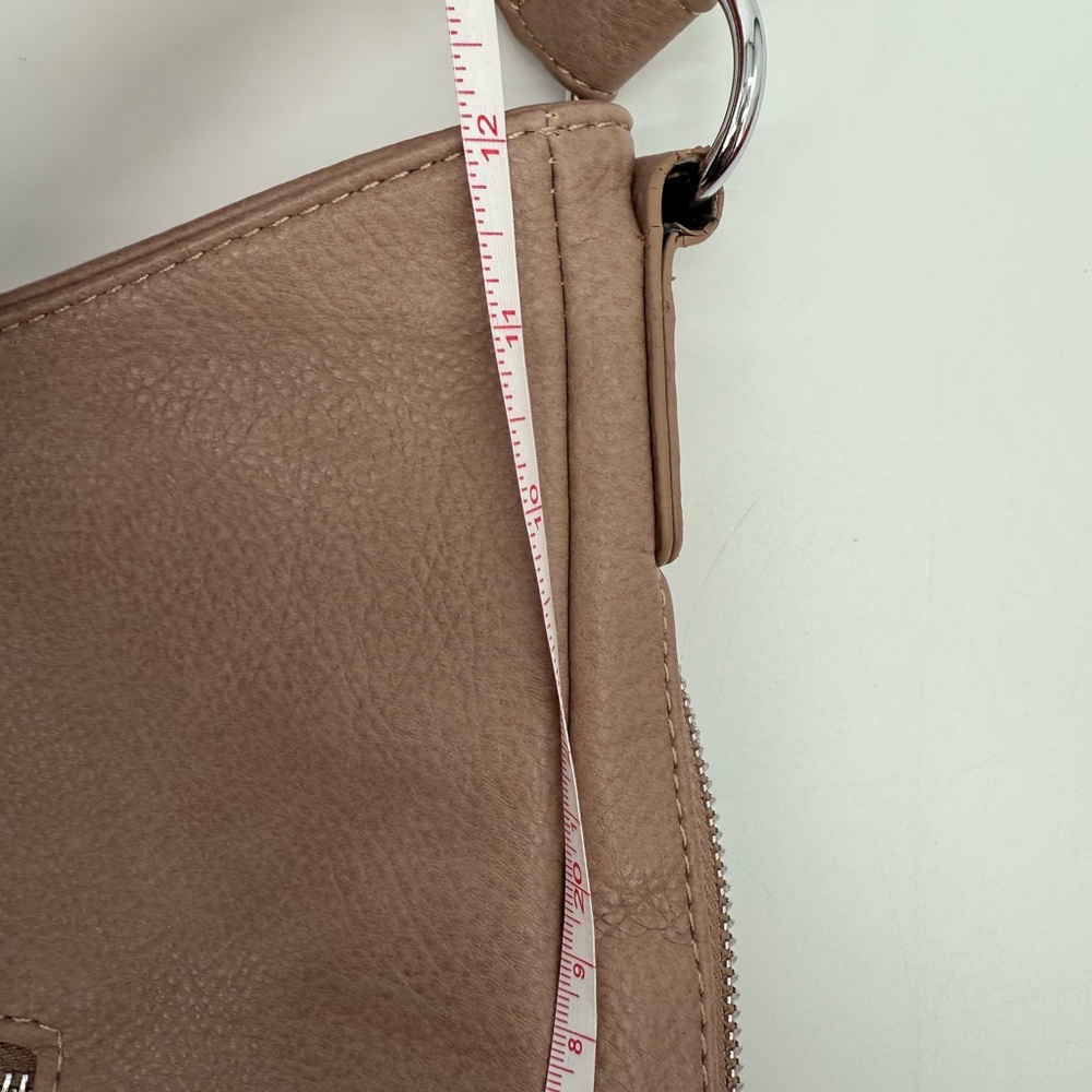 Sasha and Sofi Tan Leather Hobo Bag with Curved Shape and Top Handle - Picture 7 of 8